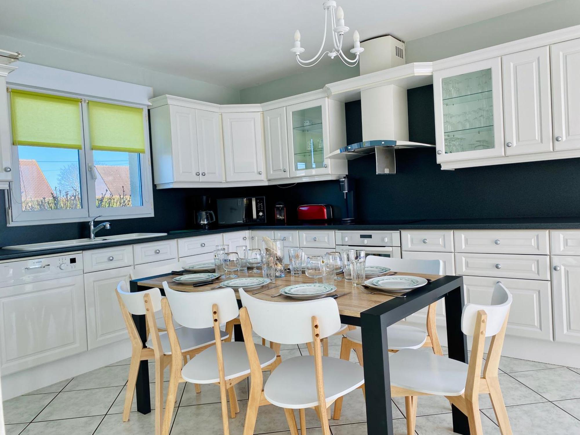 Chez Lucie Et Compagnie Pavillon Familial Avec Beau Jardin *