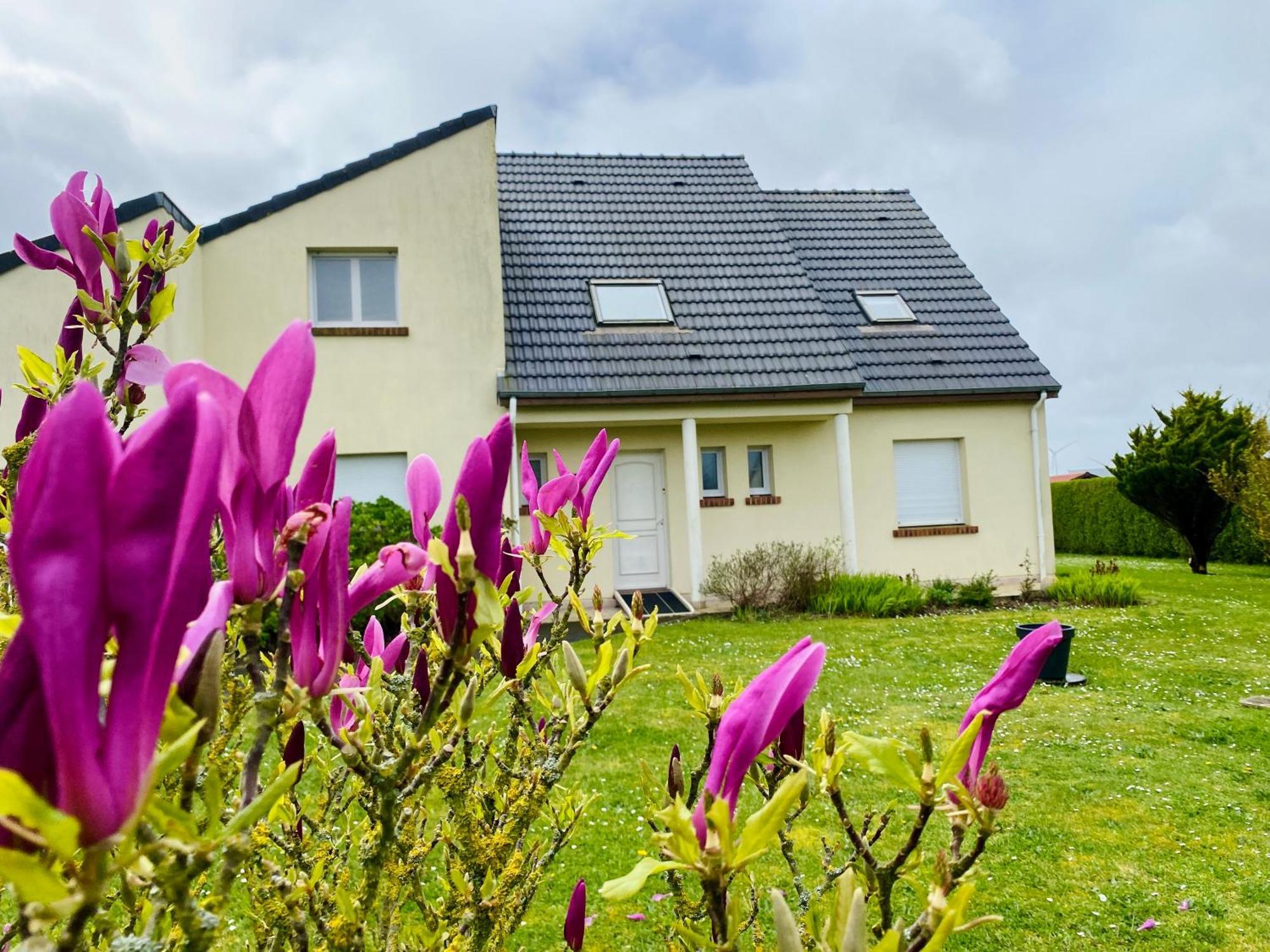 Chez Lucie Et Compagnie Pavillon Familial Avec Beau Jardin Holiday home