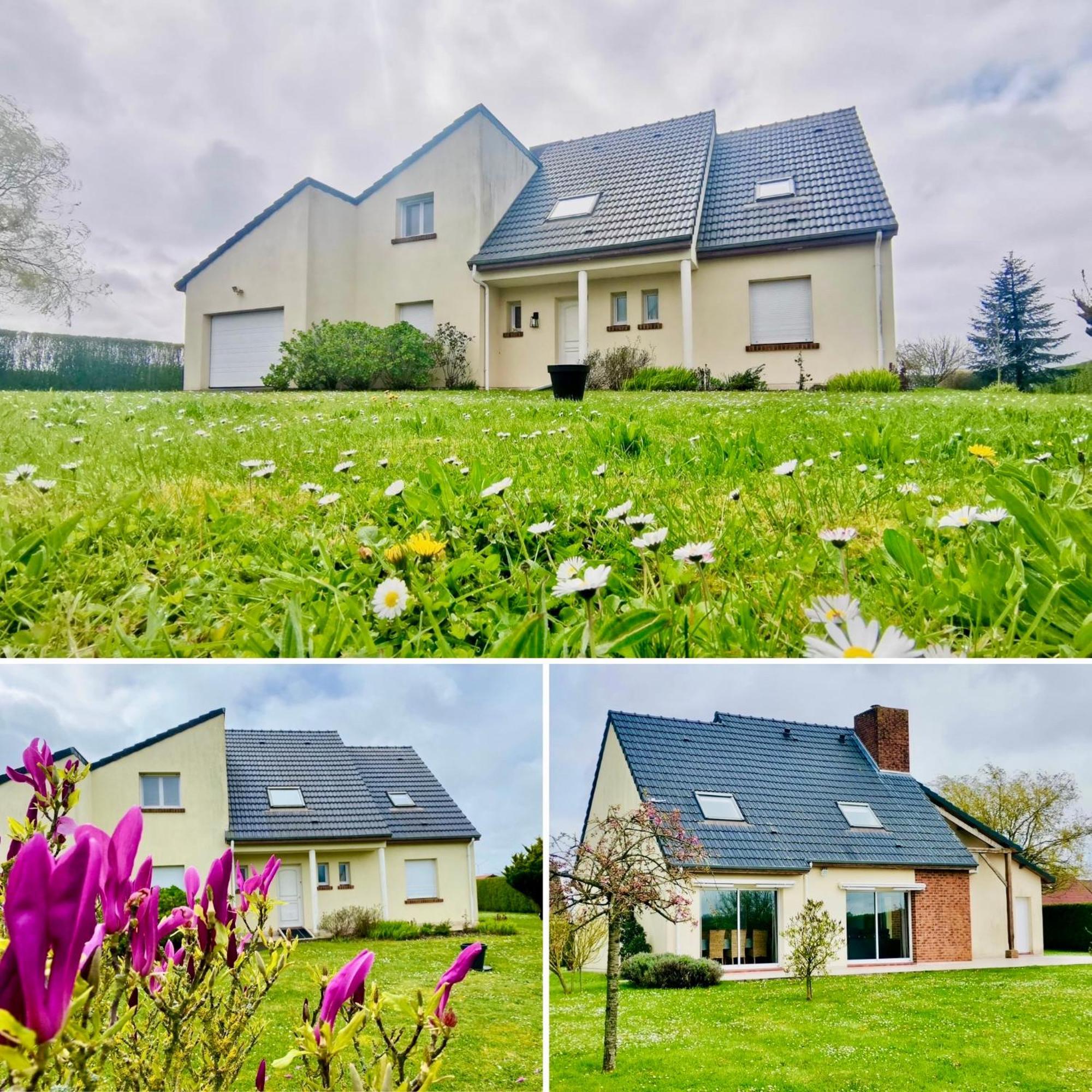 Chez Lucie Et Compagnie Pavillon Familial Avec Beau Jardin *